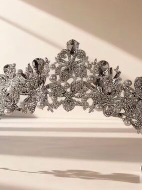 Silver Pearl Floral Tiara Headpiece